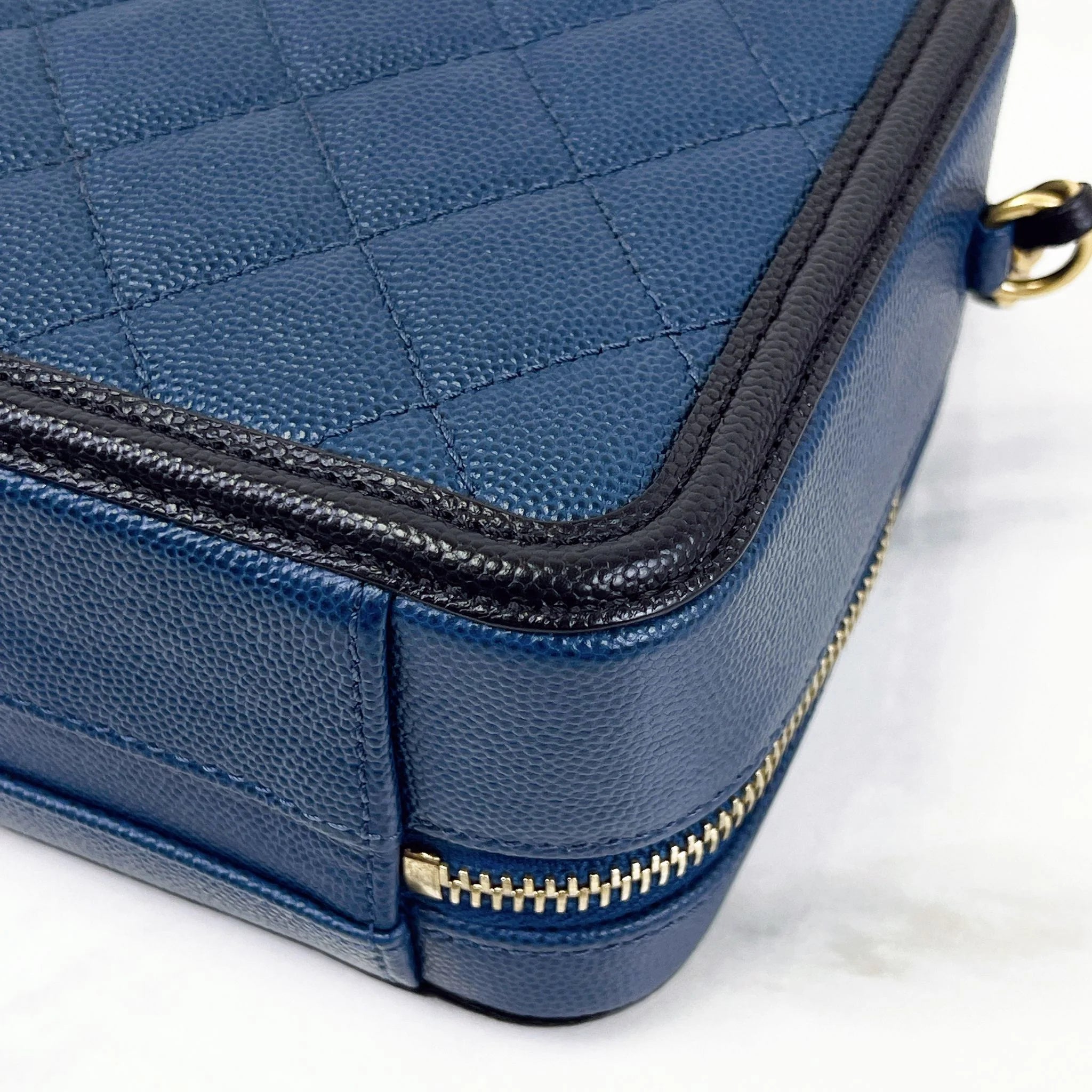 Chanel small blue filigree vanity, gold hdw Coeur Cult Core