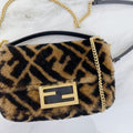 Fendi mini baguette, gold hdw Coeur Cult Core