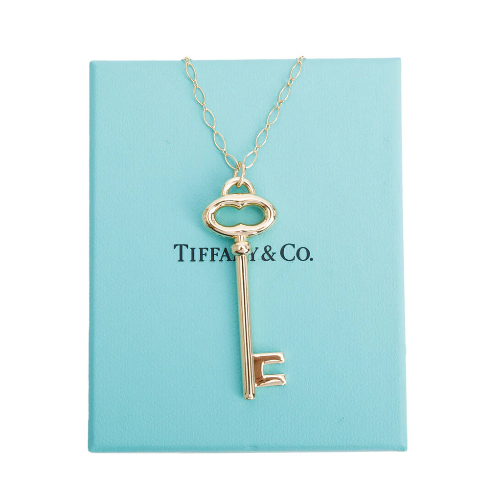18k Yellow Gold Vintage Oval Key Pendant Necklace w/ Box