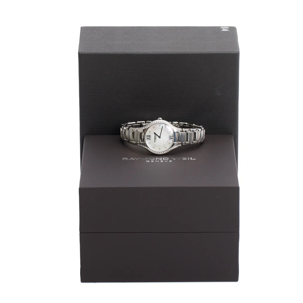 Stainless Steel Diamond Bezel Mother of Pearl Diamond Dial Noemia 32 MM Quartz Watch 5132 w/ Box