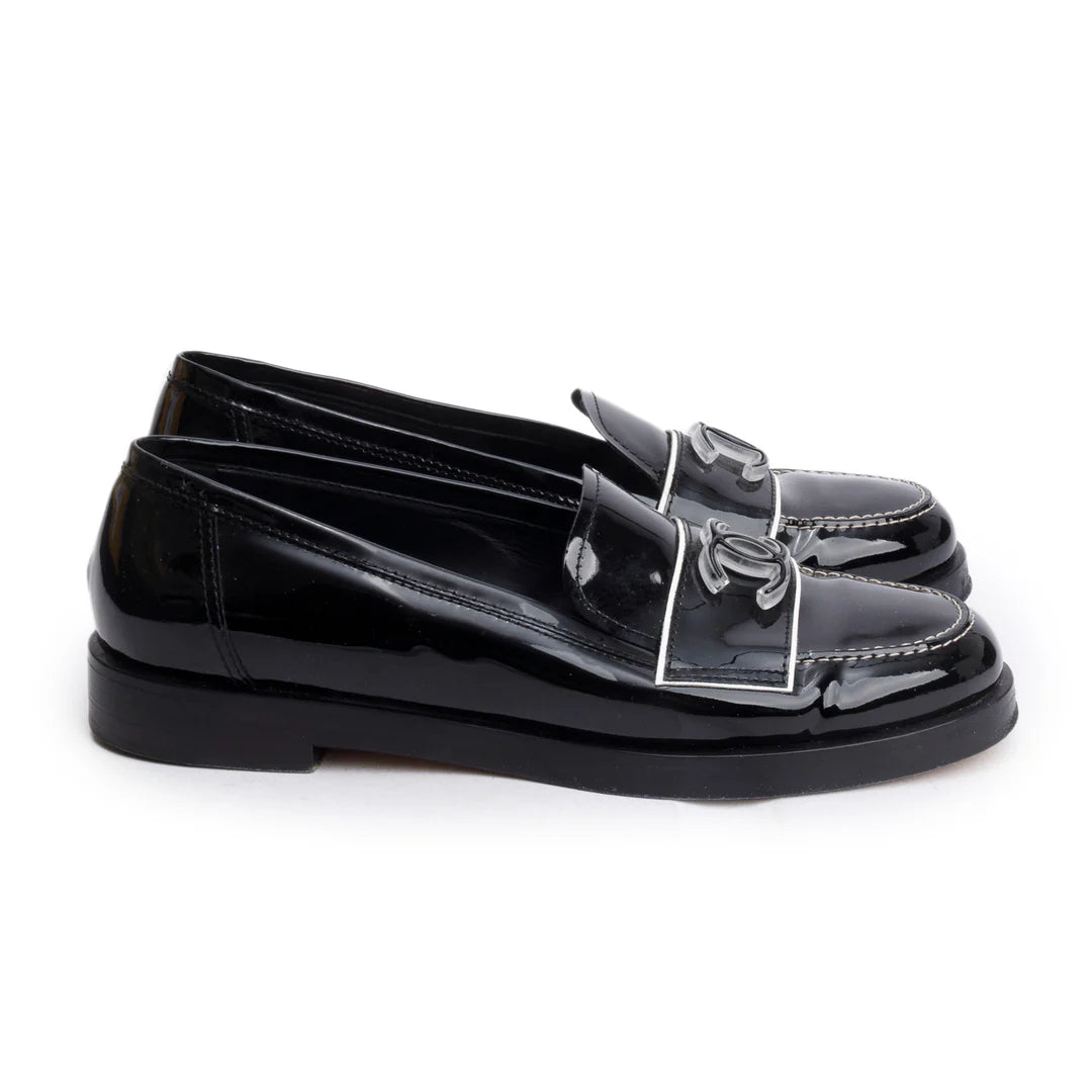 Black Patent Leather CC Logo Loafer, Size 40