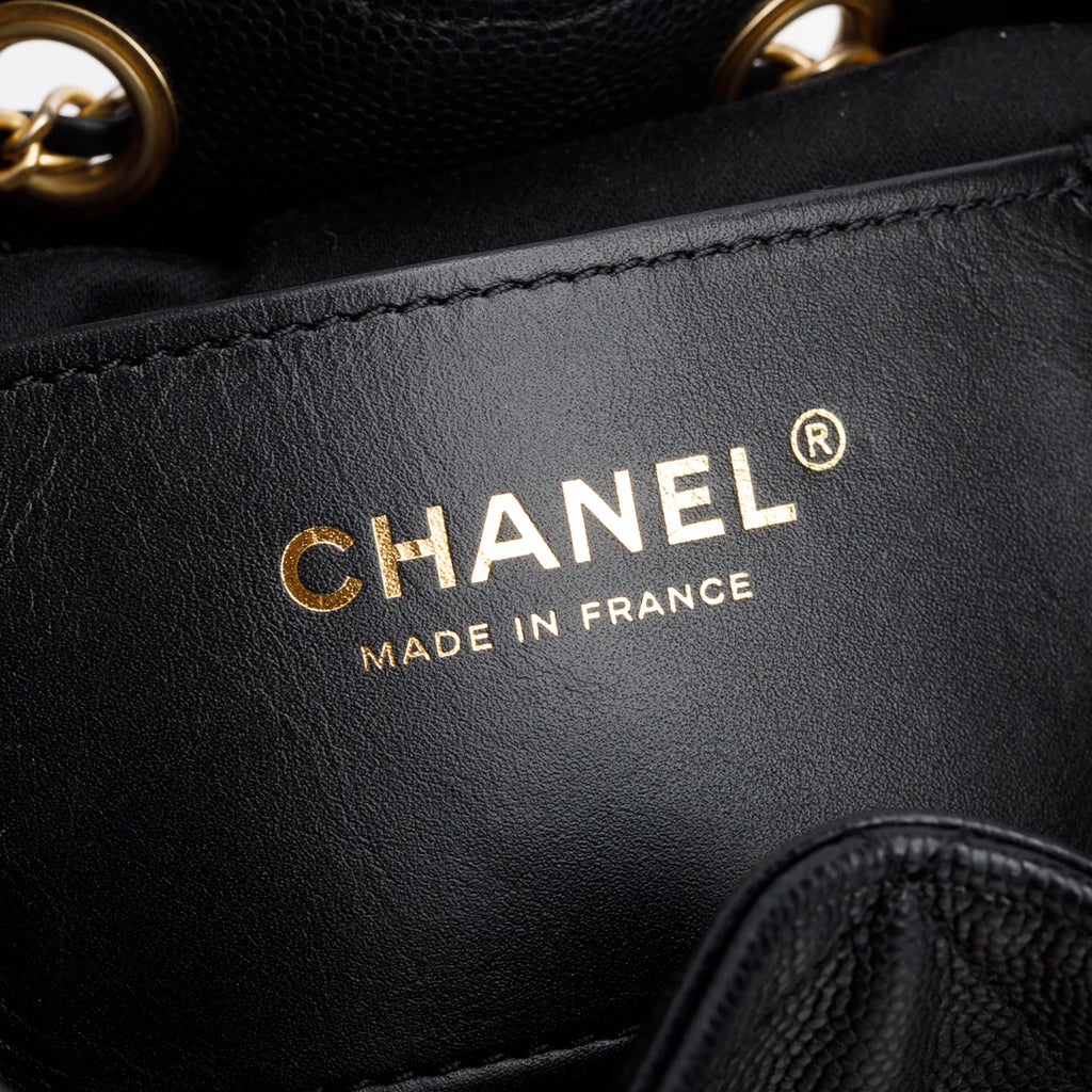 2025 Black Caviar Leather 25 Small Bucket Bag w/ Box