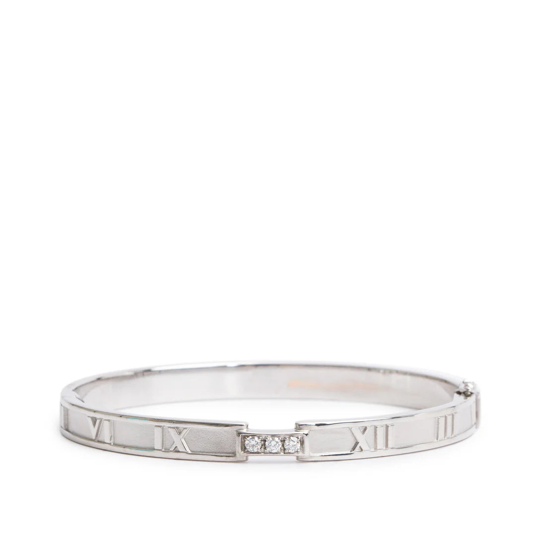 18k White Gold Diamond Atlas Bracelet w/ Box