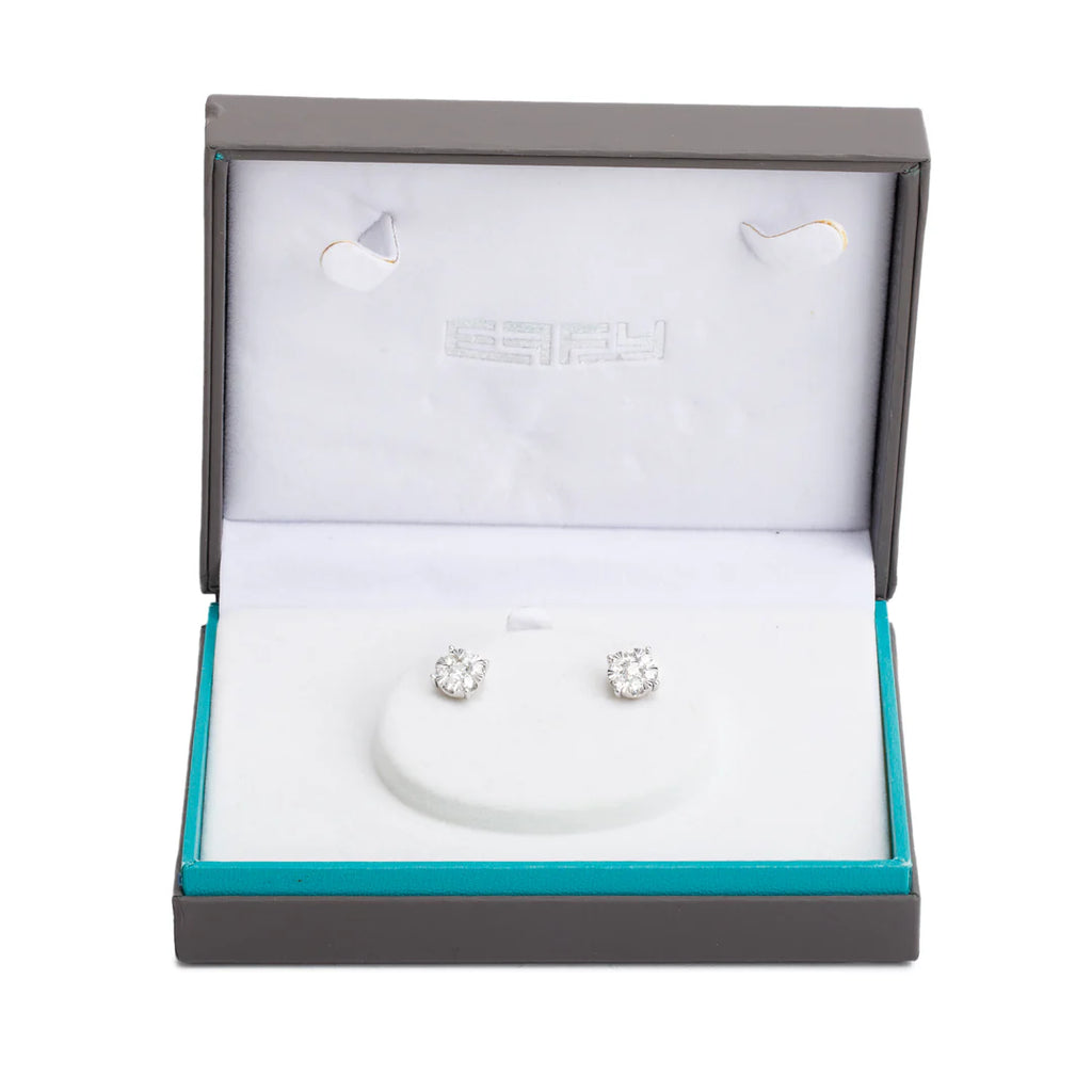 Effy 14k White Gold 1.10 tcw. Diamond Cluster Stud Earrings w/ Box