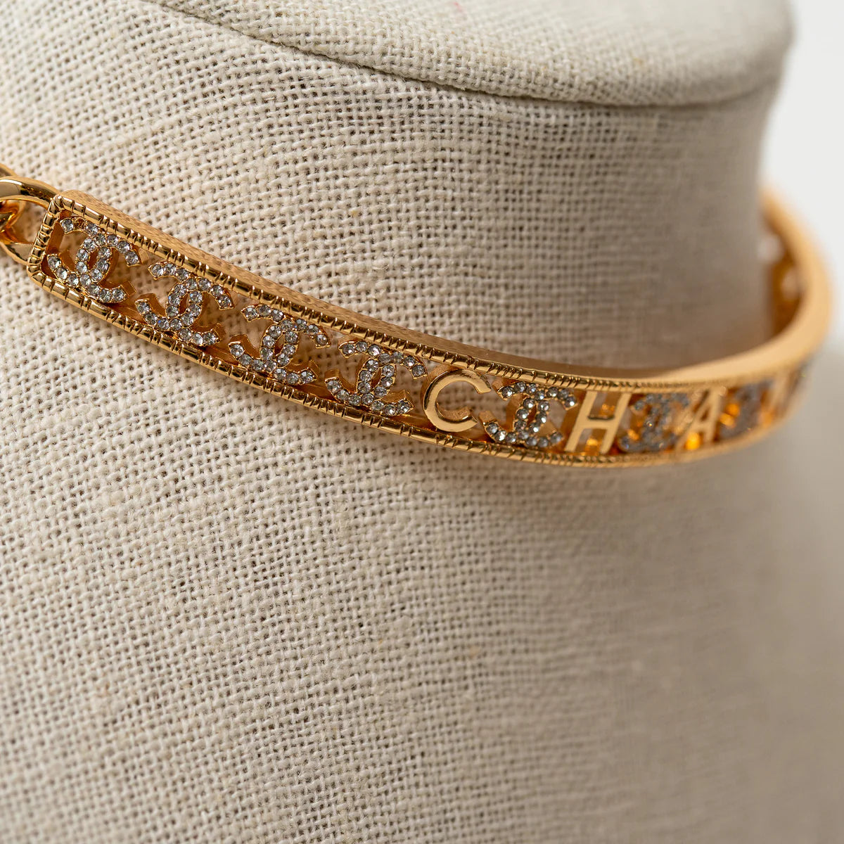 Pre-Loved Chanel™ Gold Tone Embellished Crystal Choker Necklace Coeur Cult Core