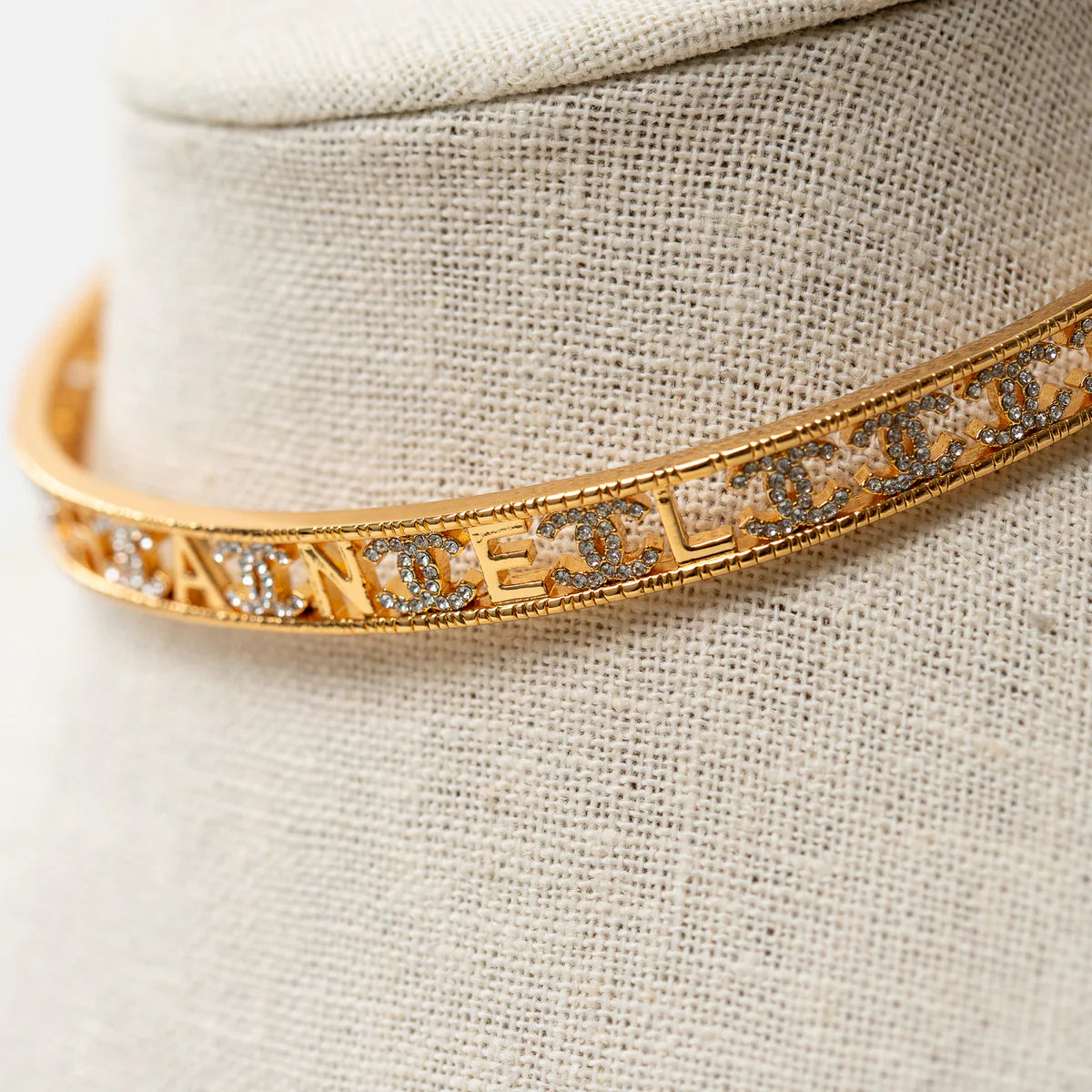 Pre-Loved Chanel™ Gold Tone Embellished Crystal Choker Necklace Coeur Cult Core