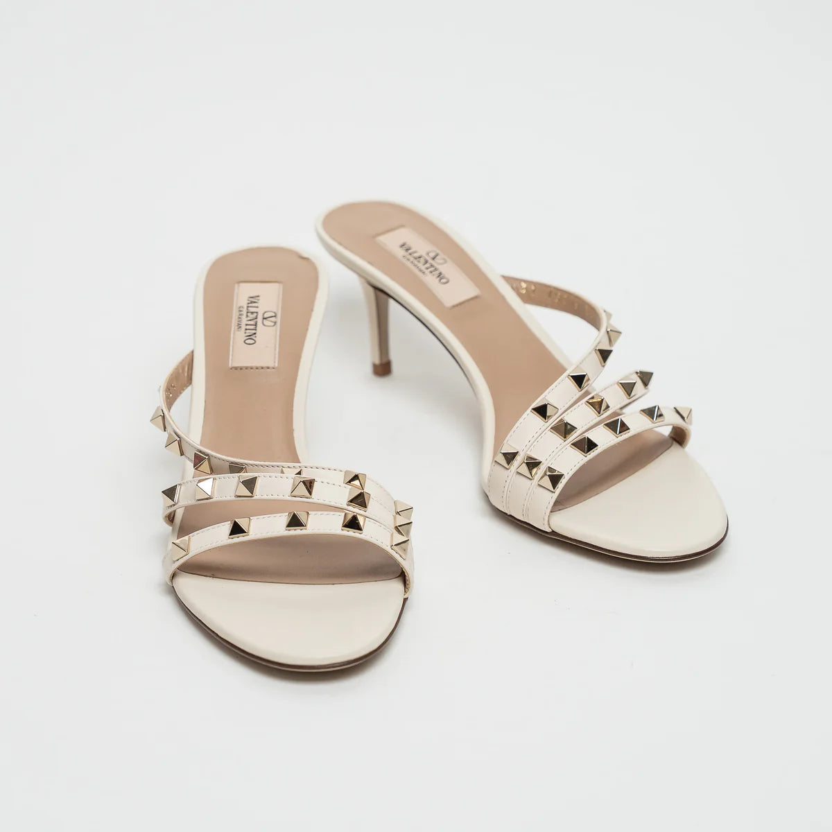 Ivory Leather Rockstud Sandals Size 38.5