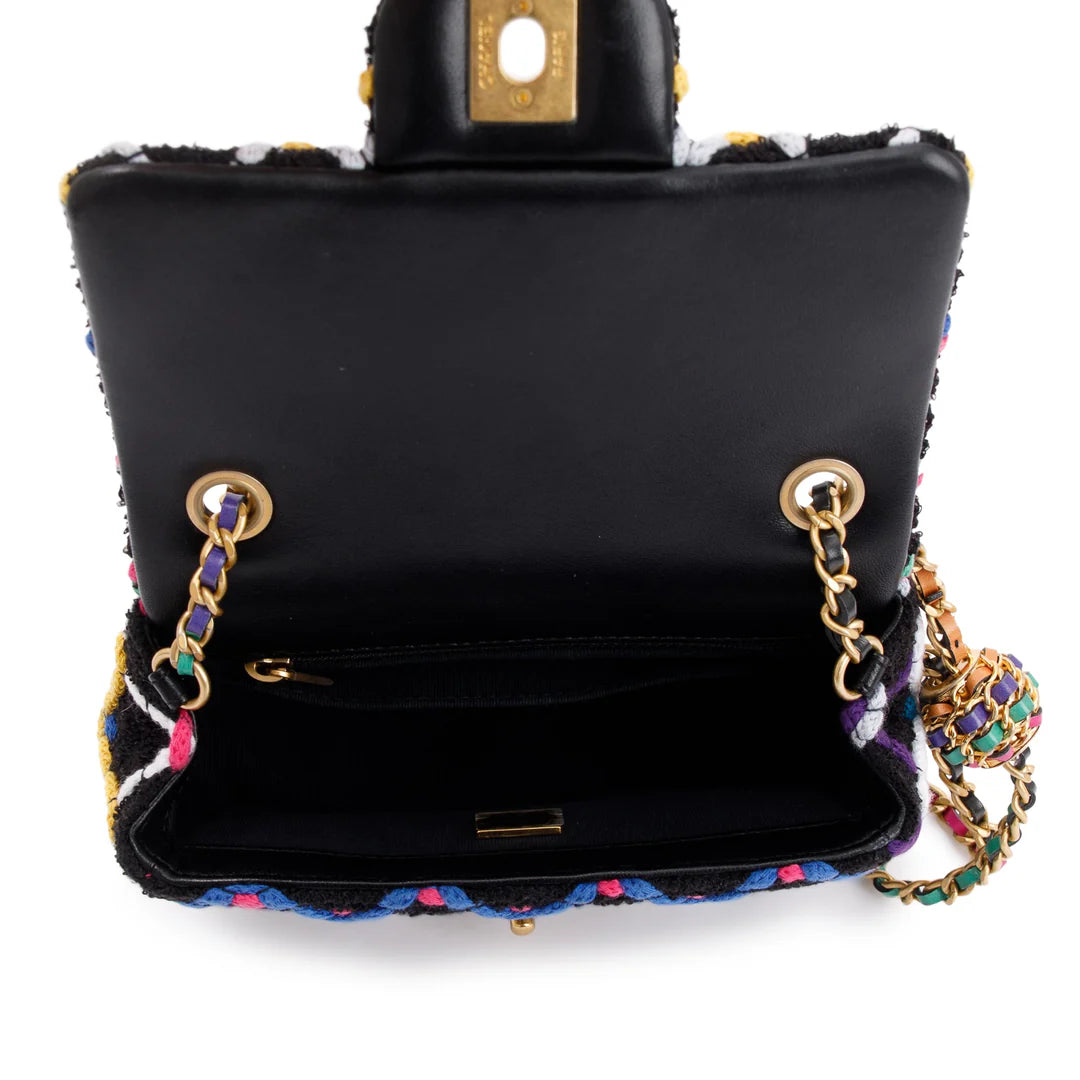 2022 Diamond Threaded Tweed CC Pearl Crush Square Mini Flap Bag