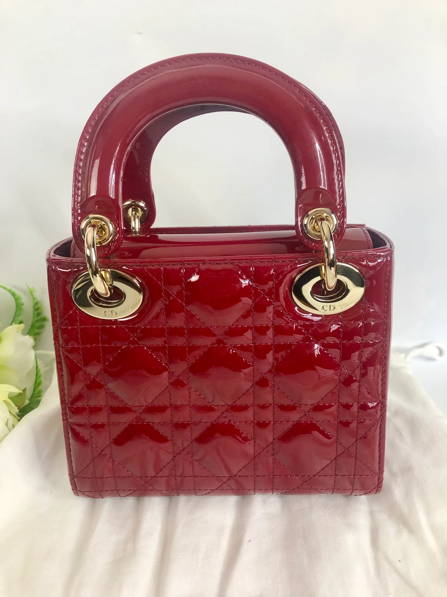 Lady Dior mini red patent Cannage calfskin, light gold hdw Coeur Cult Core