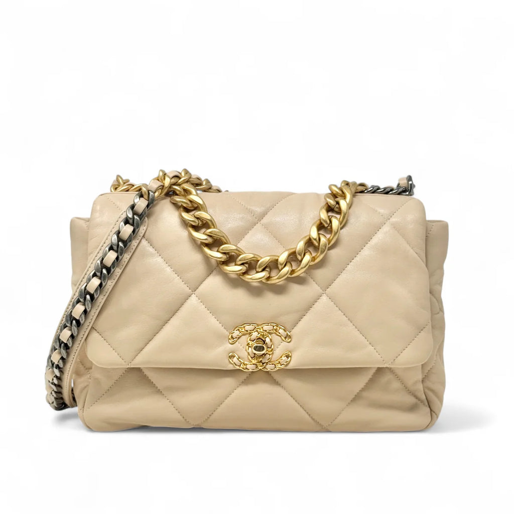 Chanel 19 Beige Medium Flap Coeur Cult Core