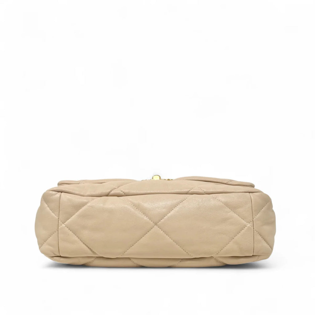 Chanel 19 Beige Medium Flap Coeur Cult Core