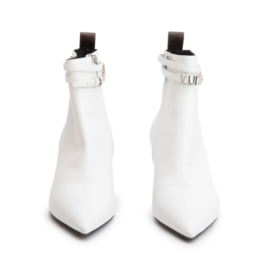 White Leather Callback Ankle Boots, Size 40 w/ Box Coeur Cult Core