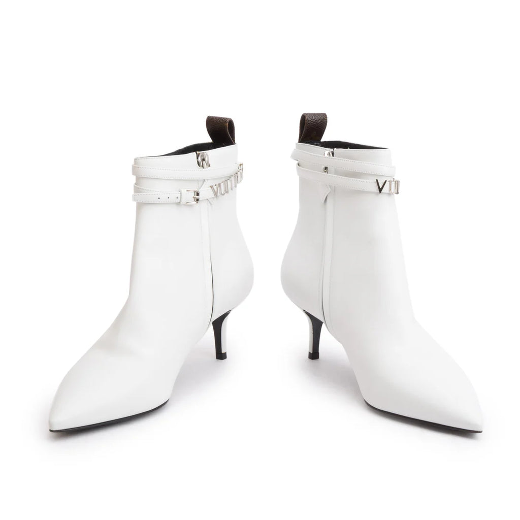 White Leather Callback Ankle Boots, Size 40 w/ Box Coeur Cult Core