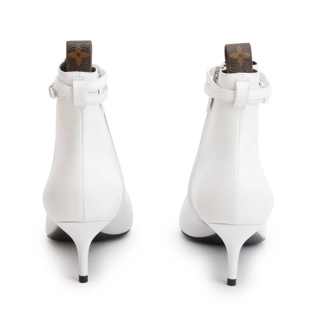 White Leather Callback Ankle Boots, Size 40 w/ Box Coeur Cult Core