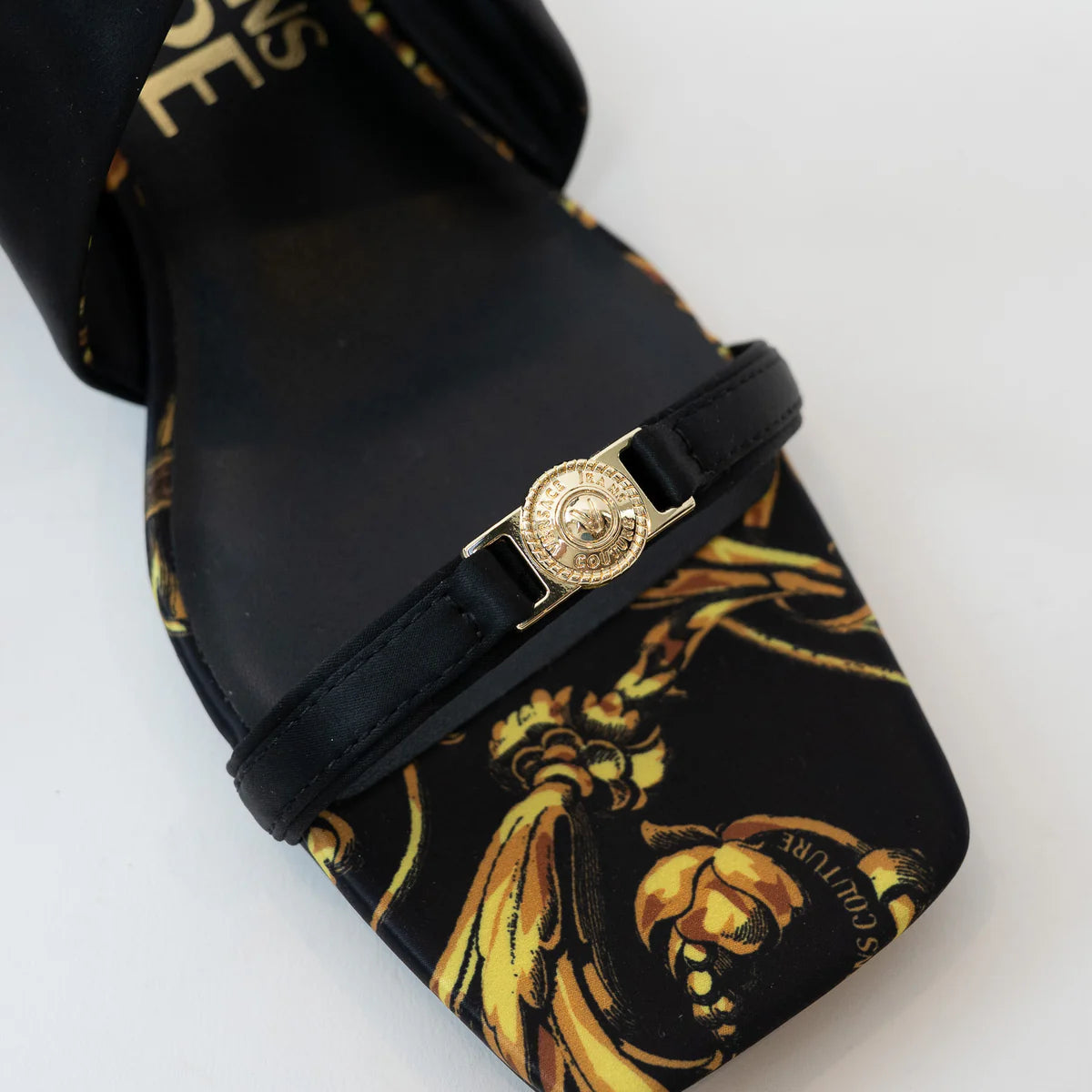 Versace Black and Gold Satin Regalia Baroque Foulard Sandals Size 38 Coeur Cult Core
