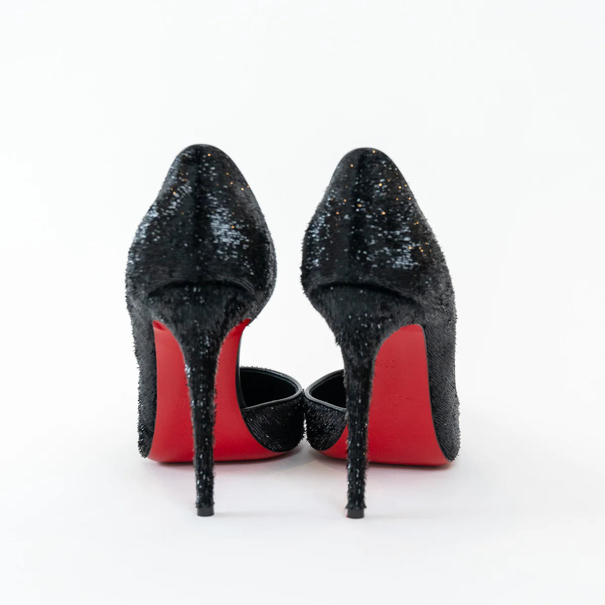 Christian Louboutin Black Velvet Iriza Pumps Size 39.5 Coeur Cult Core