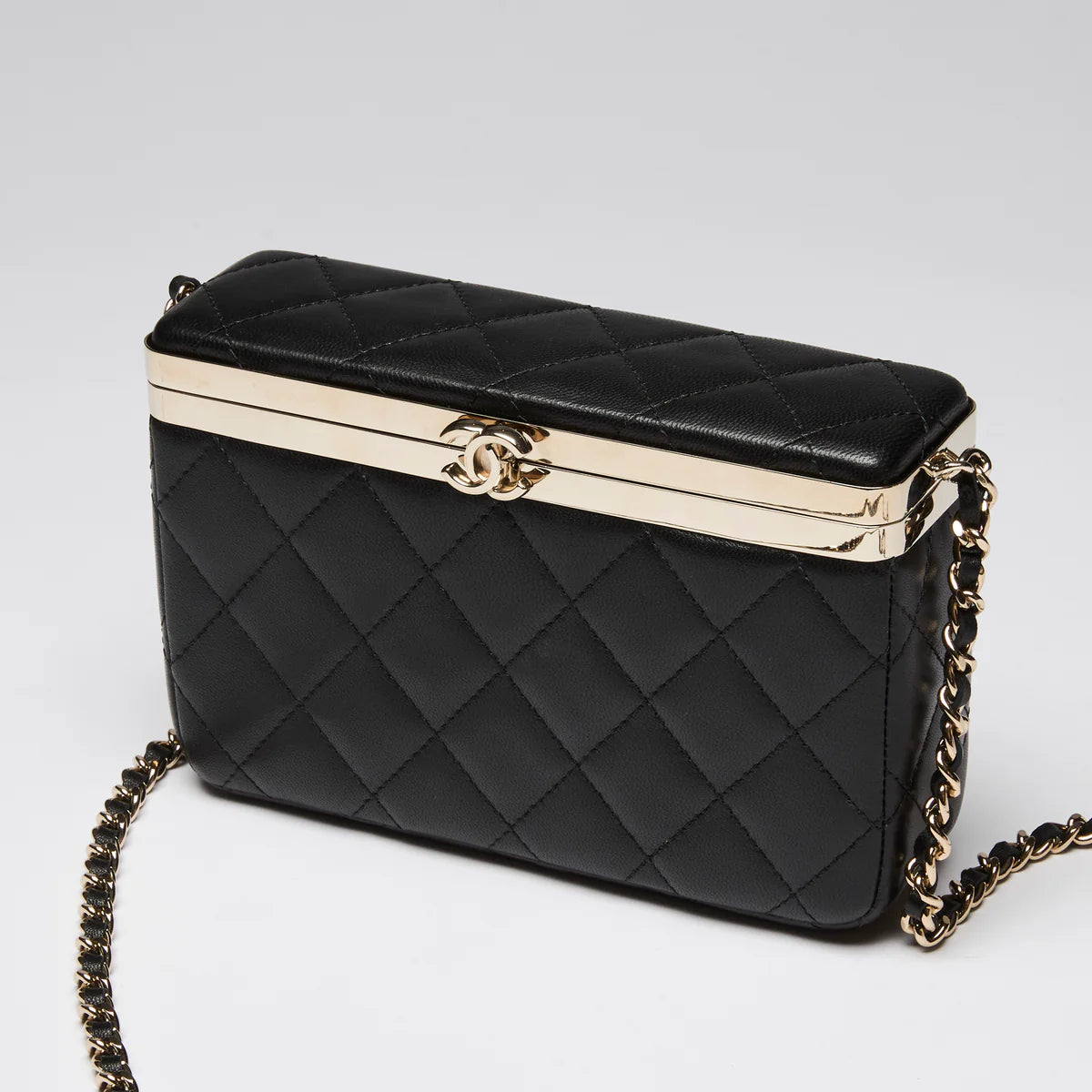 Pre-Loved Chanel™ Black Soft Leather Vanity Case Coeur Cult Core