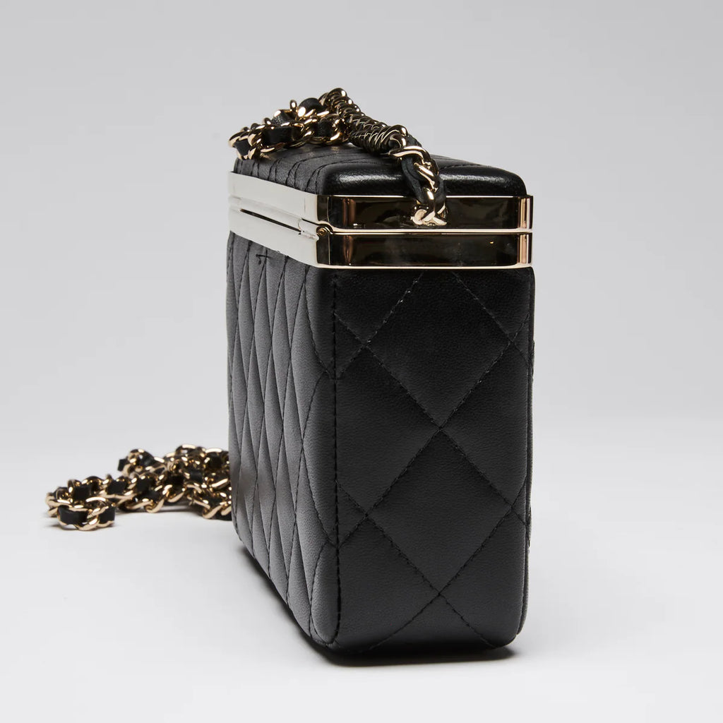 Pre-Loved Chanel™ Black Soft Leather Vanity Case Coeur Cult Core