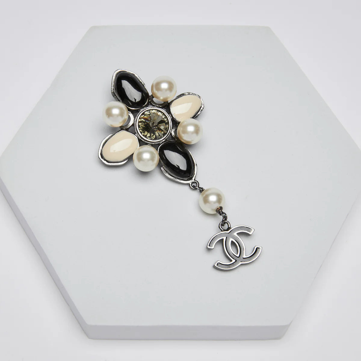 Pre-Loved Chanel™ Black/White Cabochon Stones and Pearl Bijou Brooch Coeur Cult Core