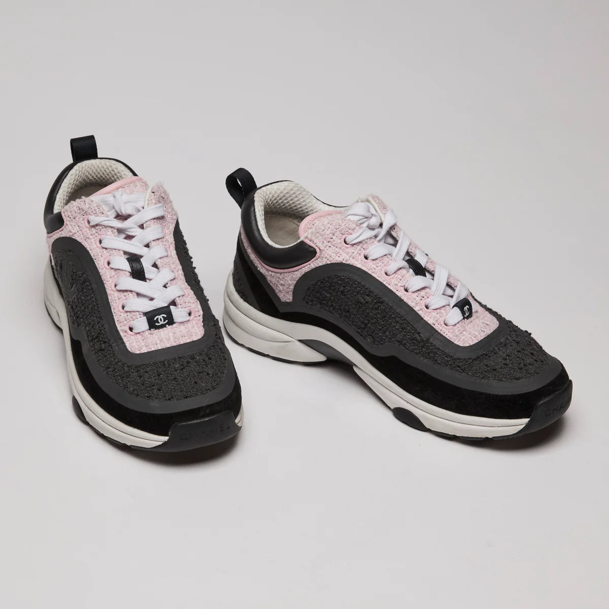 Pre-Loved Chanel™ Tweed Suede Calfskin Sneakers Gray Pink Size 36