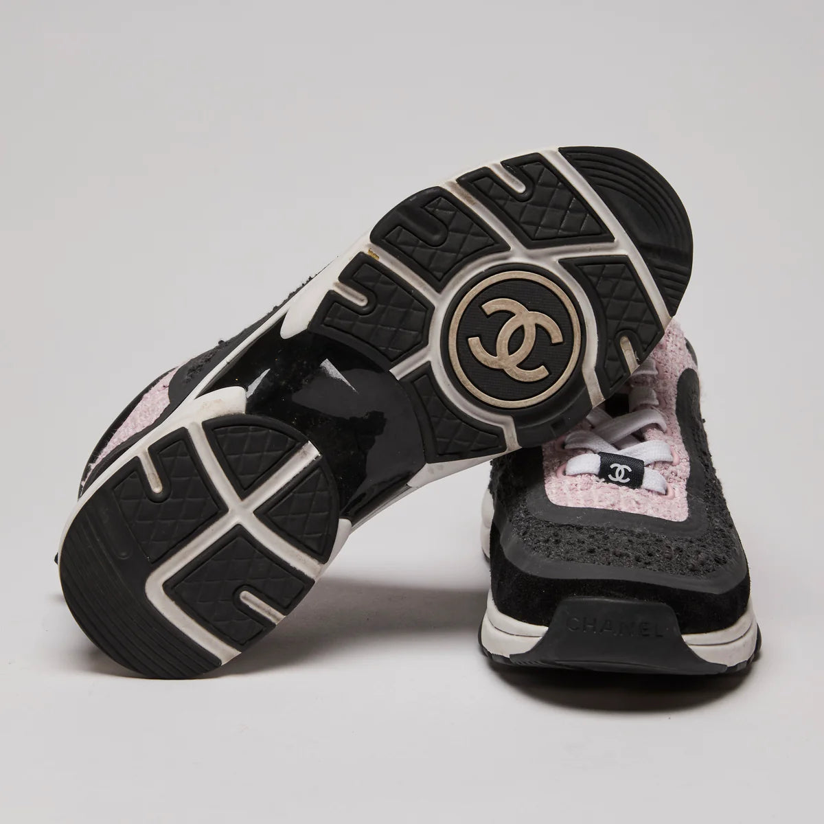 Pre-Loved Chanel™ Tweed Suede Calfskin Sneakers Gray Pink Size 36