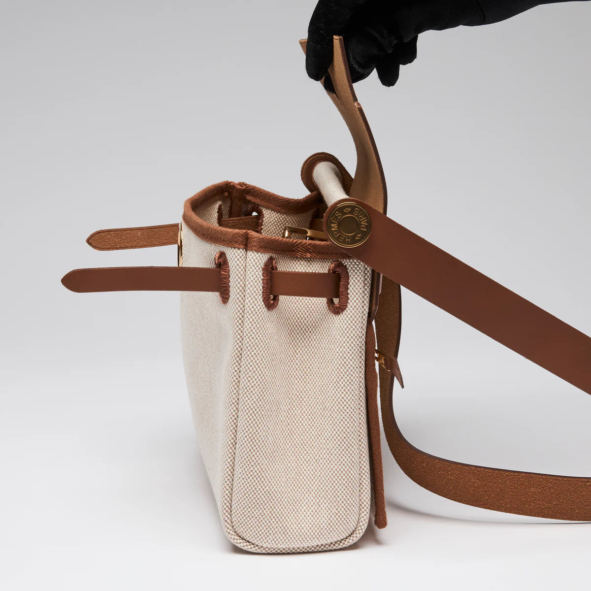 Hunter Cowhide and Ecru Toile Herbag Mini 20