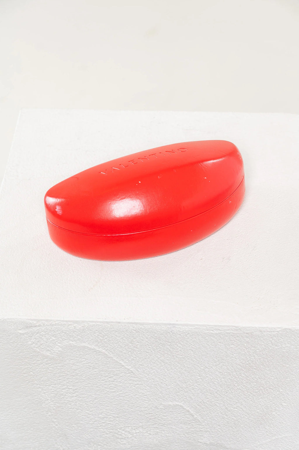Sunglasses with Red V Detailing Coeur Cult Core